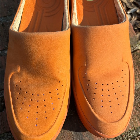 Nike Orange Women’s Slip-On Loafers - Picture 3 of 9